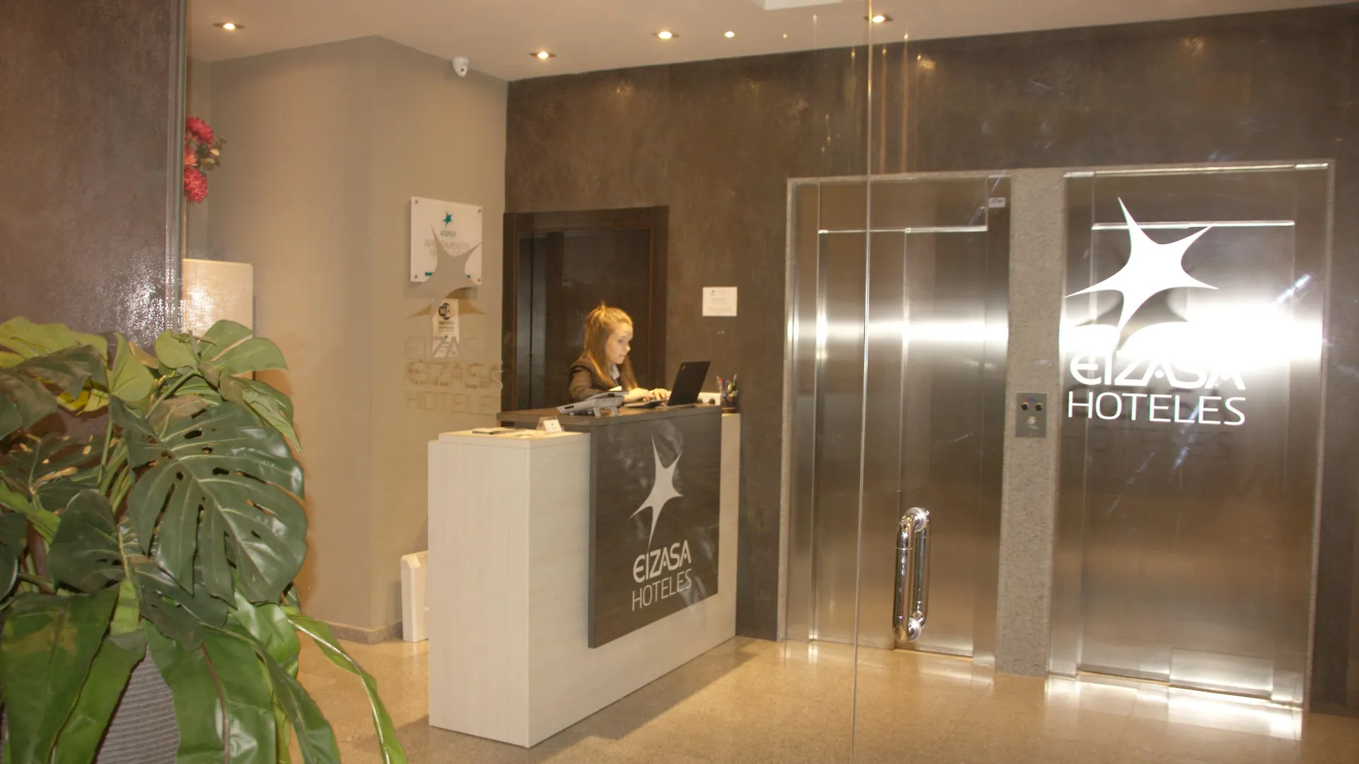 Apartamentos Real Lleida Apartment
