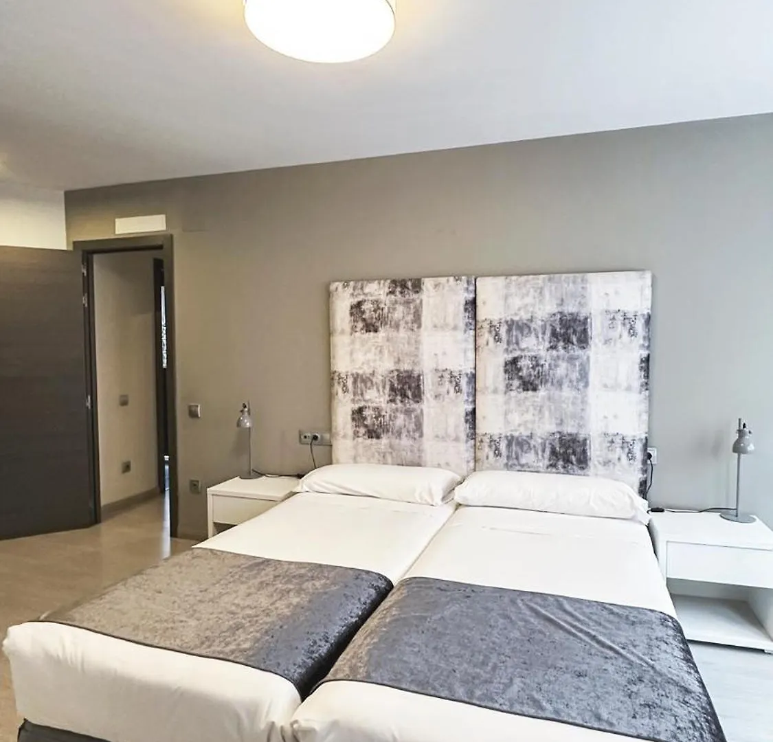 Apartamentos Real Lleida Apartment