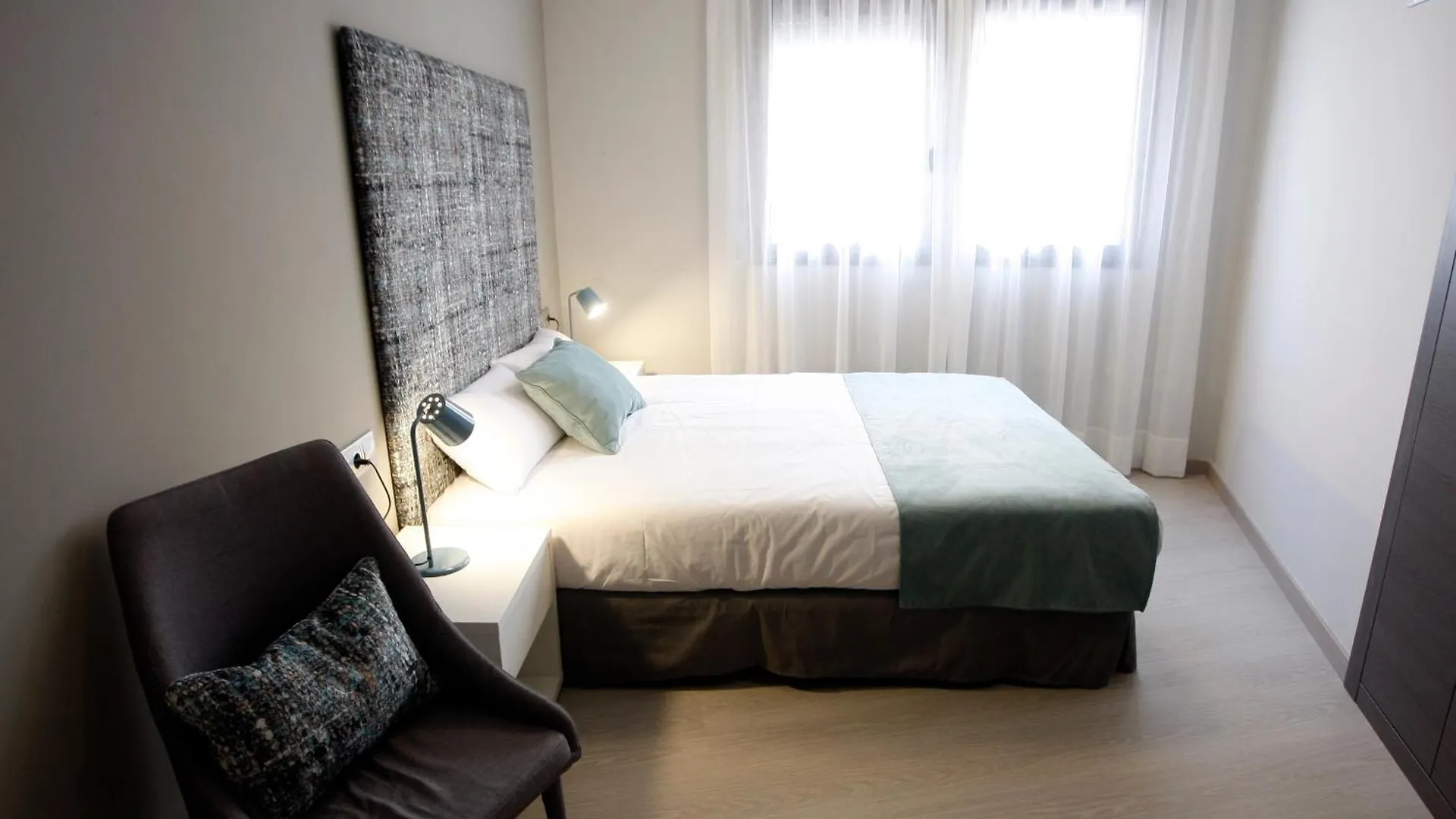 Apartamentos Real Lleida Apartment